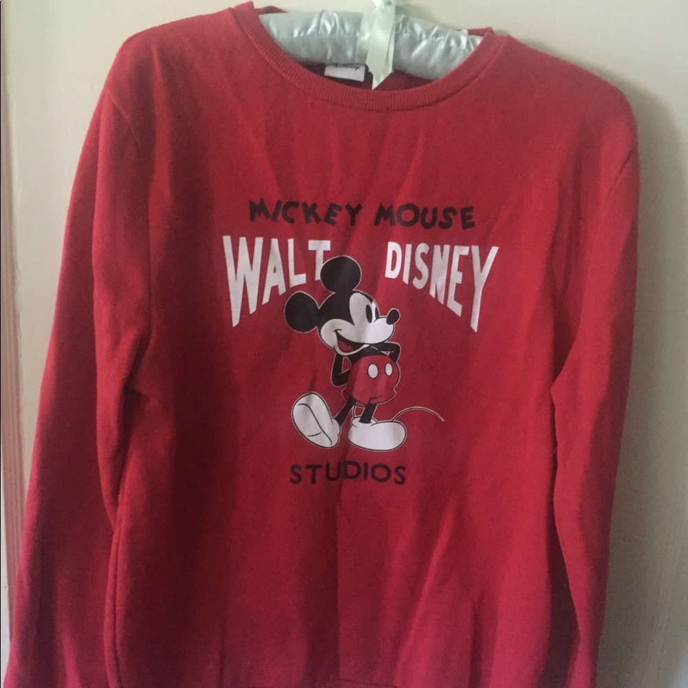 Vintage style Disney sweater with Mickey Mouse.